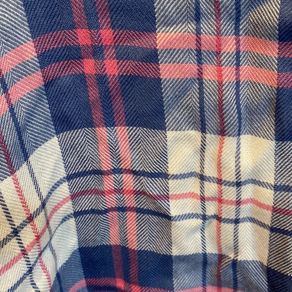 Rails NWOT Hunter Plaid Button-Up Shirt
RAILS - Picture 11 of 11